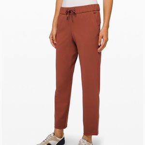 Lululemon on the fly pant 7/8